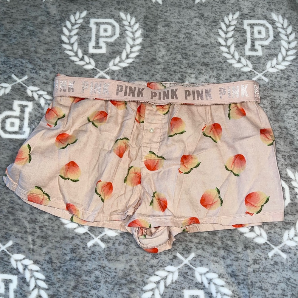 PINK VS Sleep Short